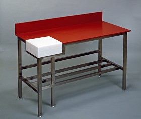 Blokvlak bloktafel 150x70x94cm. met kunststof hakblok en onderrek